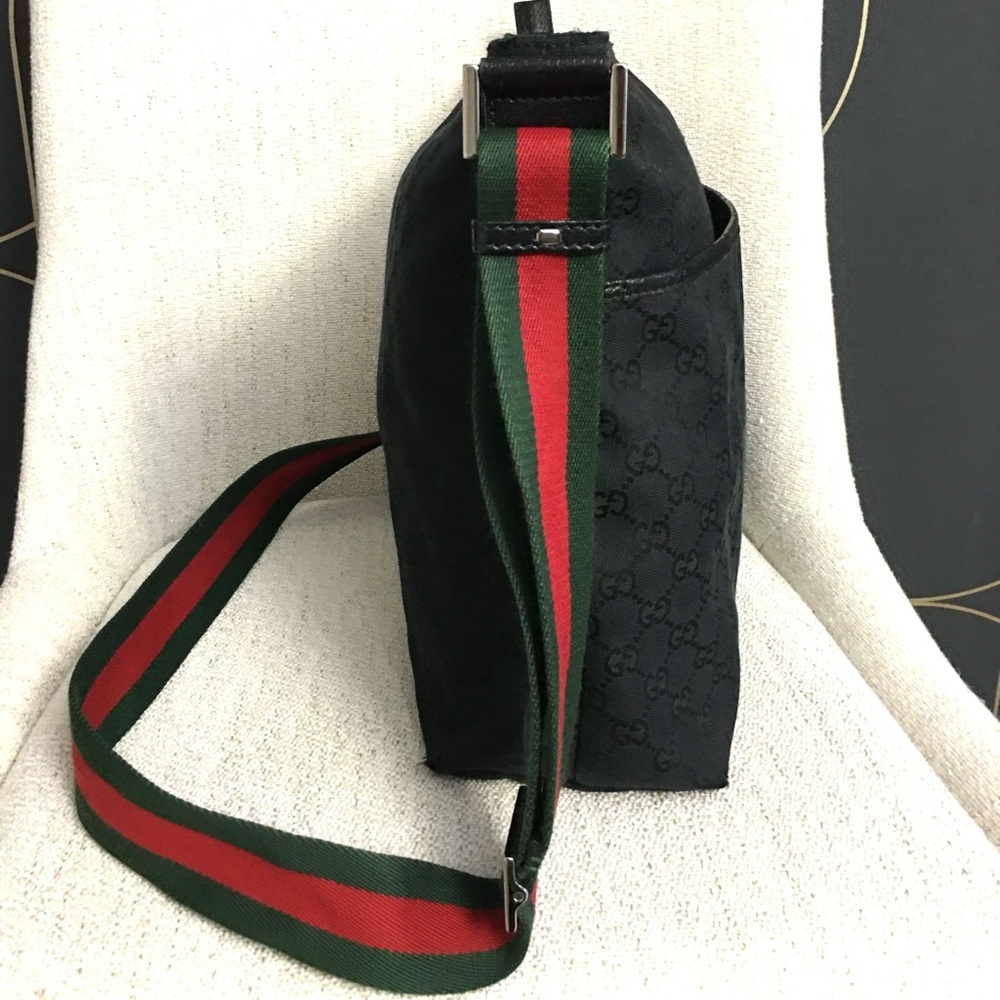 Authentic Gucci unisex messenger bag black monogram canvas - Picture 4 of 16